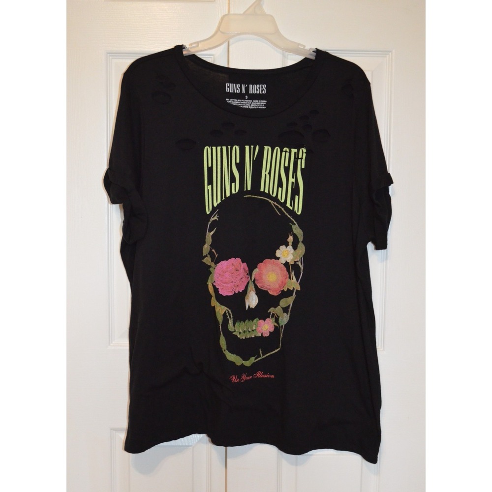 Guns N' Roses Use Your Illusion Skull Flowers‎ Logo Woman's Size 3 Black T-Shirt